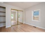 12110 Market St - Photo 10