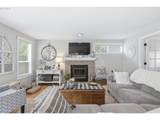 11235 Champoeg Dr - Photo 12