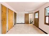 470 Miller St - Photo 15