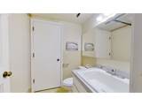 998 Ferry Ln - Photo 16