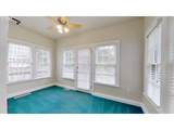 998 Ferry Ln - Photo 9