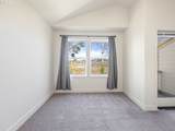 475 35TH St - Photo 32
