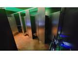 909 Burnside St - Photo 29