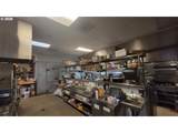909 Burnside St - Photo 30