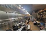 909 Burnside St - Photo 37