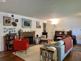 1470 Queens Way - Photo 42
