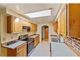 1090 Sanford St - Photo 9
