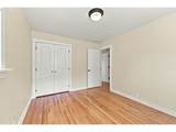 21932 Ash St - Photo 13