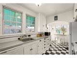 305 Clarendon St - Photo 15