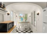 305 Clarendon St - Photo 18