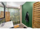 305 Clarendon St - Photo 22