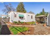 305 Clarendon St - Photo 28