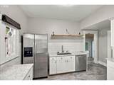 129 11TH St - Photo 11