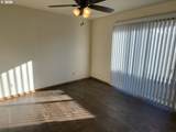 963 Crocker St - Photo 20