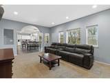 2728 Hallmark Ln - Photo 18