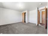 22010 Leslie Ave - Photo 16
