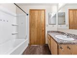 22010 Leslie Ave - Photo 26