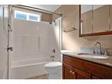 947 R St - Photo 29