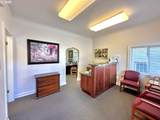 1615 4TH St - Photo 3