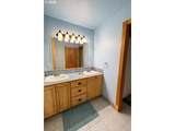 18525 Buncombe Hollow Rd - Photo 21