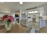 9326 Summit Ave - Photo 9