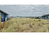 1945 Admiralty Cir - Photo 4