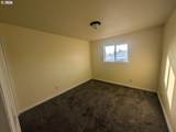 1380 Detroit St - Photo 9