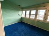 826 15TH St - Photo 32