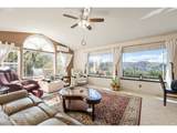 1385 Laurel Ct - Photo 6