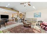 1385 Laurel Ct - Photo 8