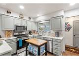 2025 Delridge Ave - Photo 18
