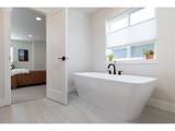 63220 Red Butte Ct - Photo 17