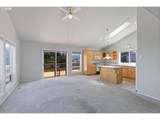 935 7th St - Photo 10