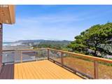 935 7th St - Photo 17