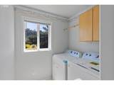935 7th St - Photo 21