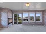 935 7th St - Photo 30