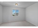 935 7th St - Photo 38