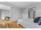 1025 Couch St - Photo 21