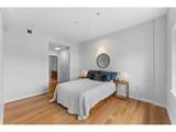 1025 Couch St - Photo 22
