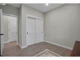 2308 Risley Ave - Photo 14