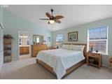 5248 Voyage Ave - Photo 11