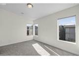 8083 Leavitt Ave - Photo 23