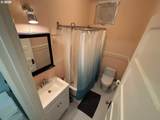 2109 Irving St - Photo 17
