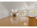 919 Old Orchard Ln - Photo 3