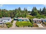 705 Prefontaine Dr - Photo 48
