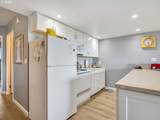 1146 Marion Ave - Photo 20