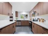7185 Leslie St - Photo 12