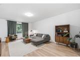7185 Leslie St - Photo 22