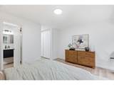 7185 Leslie St - Photo 32