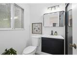 7185 Leslie St - Photo 33
